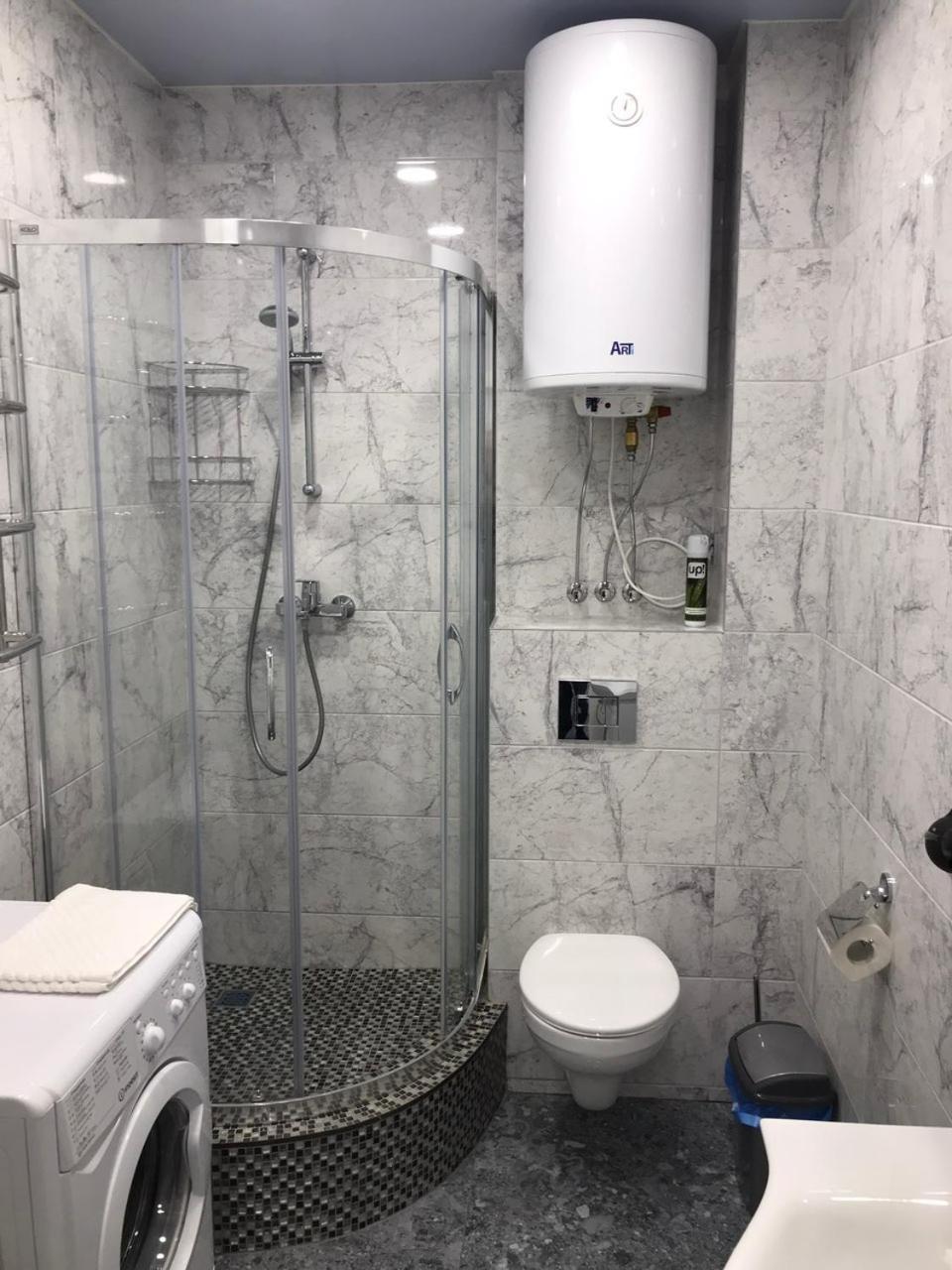 Apartamenti Gercena 35 Apartment Kiev Bagian luar foto