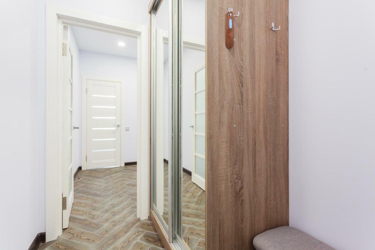 Apartamenti Gercena 35 Apartment Kiev Bagian luar foto