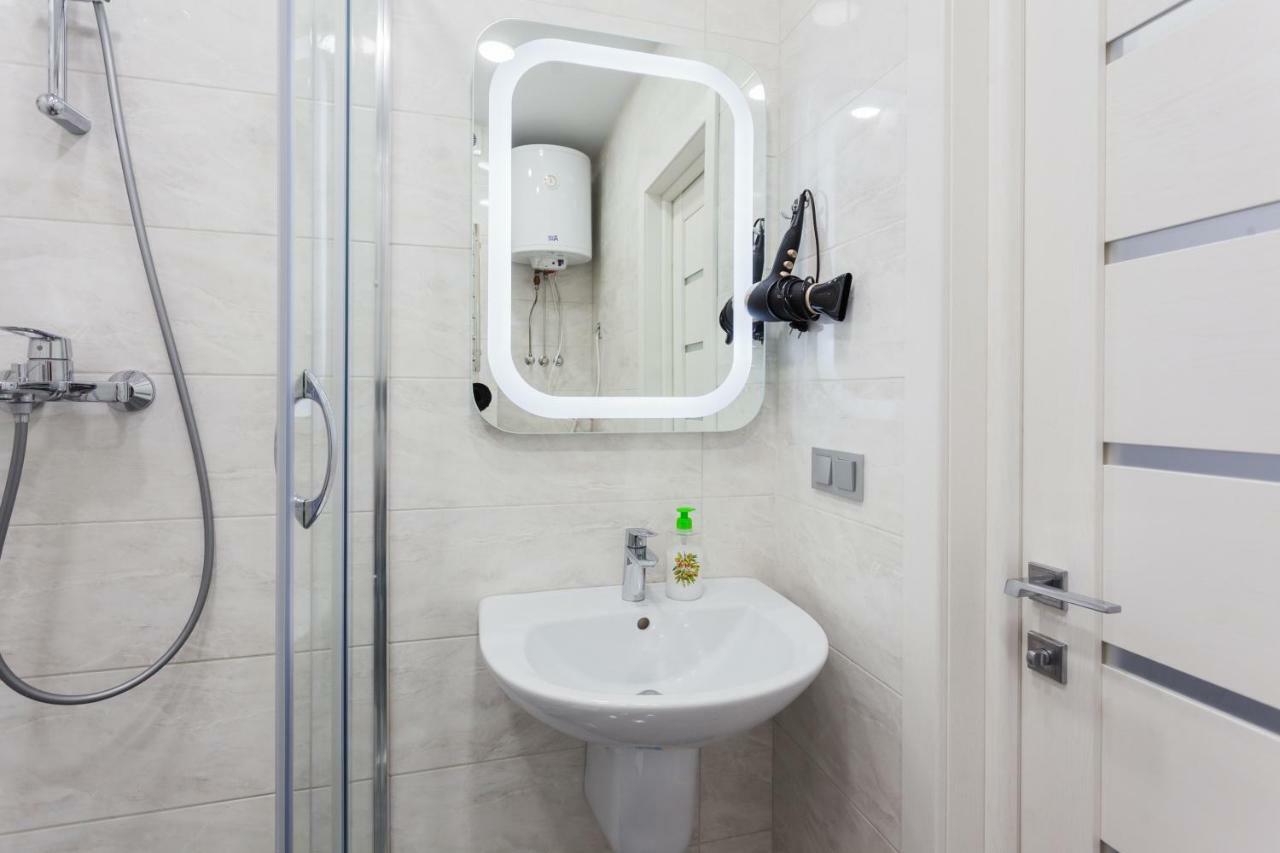 Apartamenti Gercena 35 Apartment Kiev Bagian luar foto